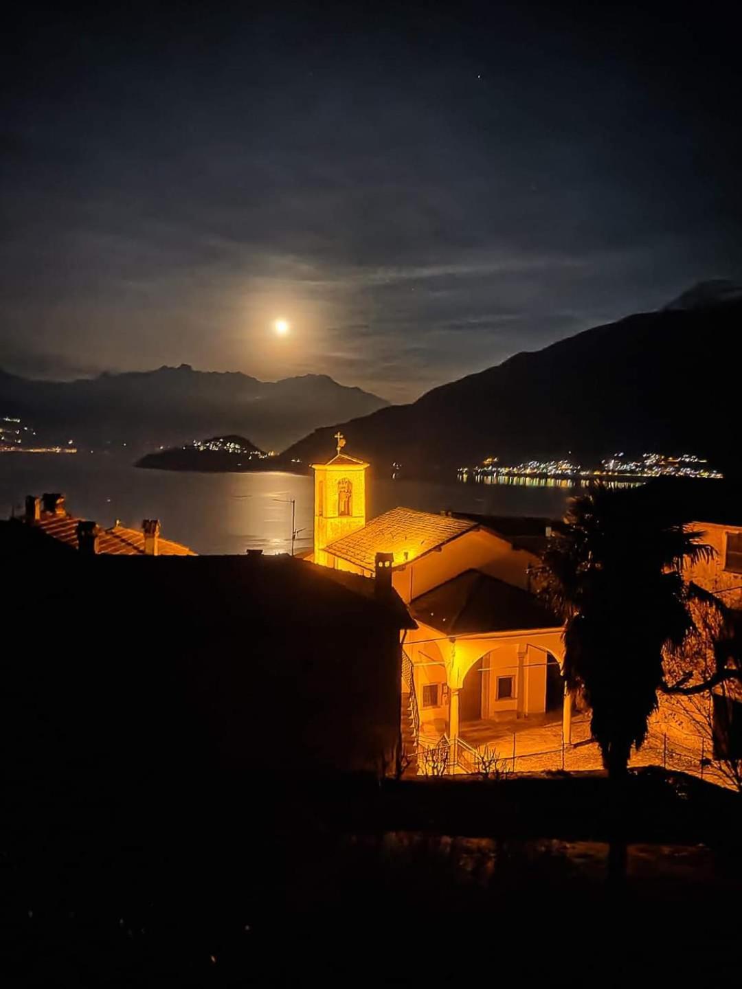 Balcony On Lake Pianello Pianello Del Lario Exterior photo